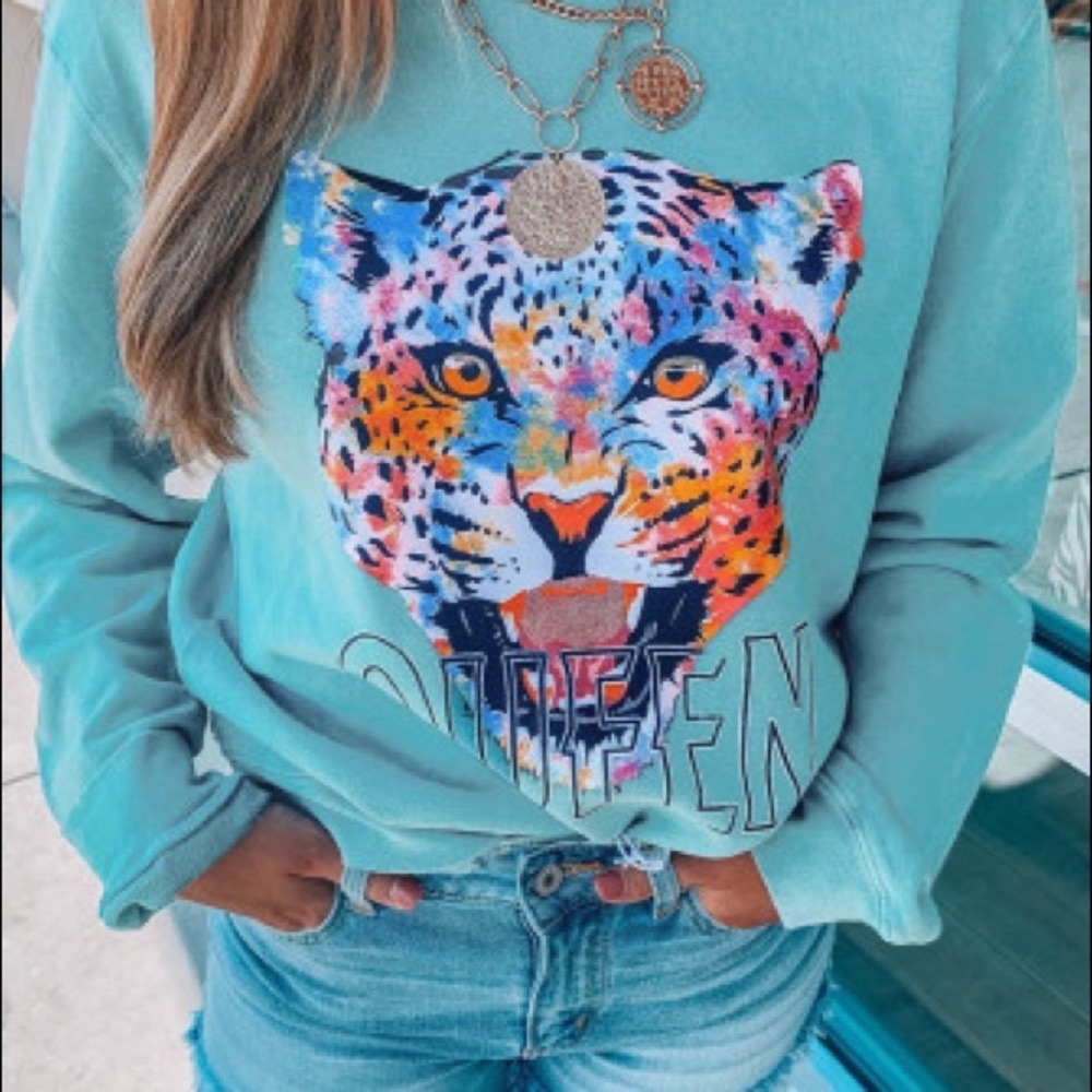 Queen Graphic Sweatshirt